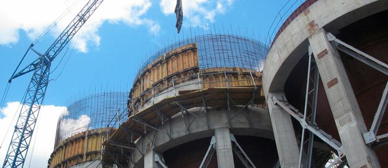 Elementos de elevação, união em altura e nivelamento integrados Elementos de elevação, união em altura e nivelamento integrados