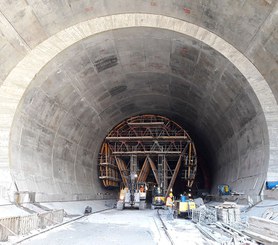 Se adapta a diferentes raios de túnel