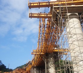 Ponte sobre o Rio Estreito, Santa Catarina, Brasil