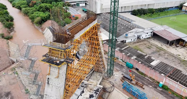 Ponte sobre o Rio Jundiaí