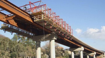 Viaduto Platì, Calábria, Itália