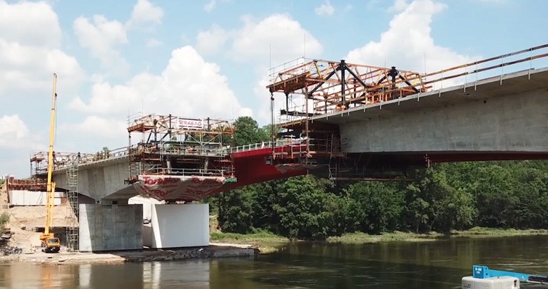 Obras de Pontes e Viadutos