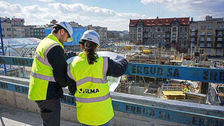 A experiência e valorização da equipe formada pela ULMA e seus clientes em primeira pessoa